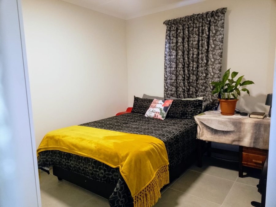 2 Bedroom Property for Sale in Jakarandas Western Cape